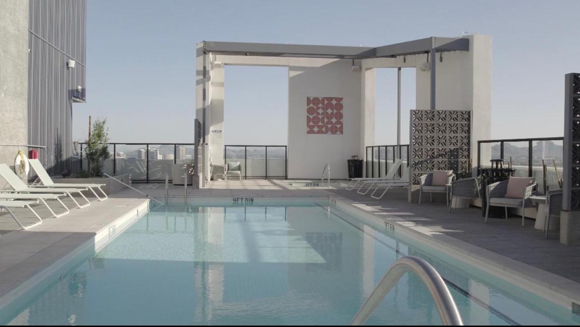 피닉스 Couples Getaway Highrise Dwntown Phx Skyline Views 아파트 외부 사진